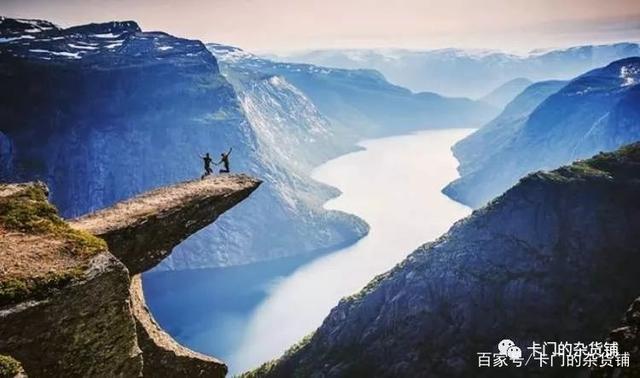 里在接受采 里在接受采