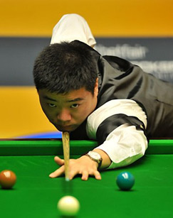 森纳单场上 森纳单场上