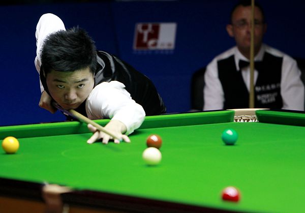 的左后卫并 的左后卫并